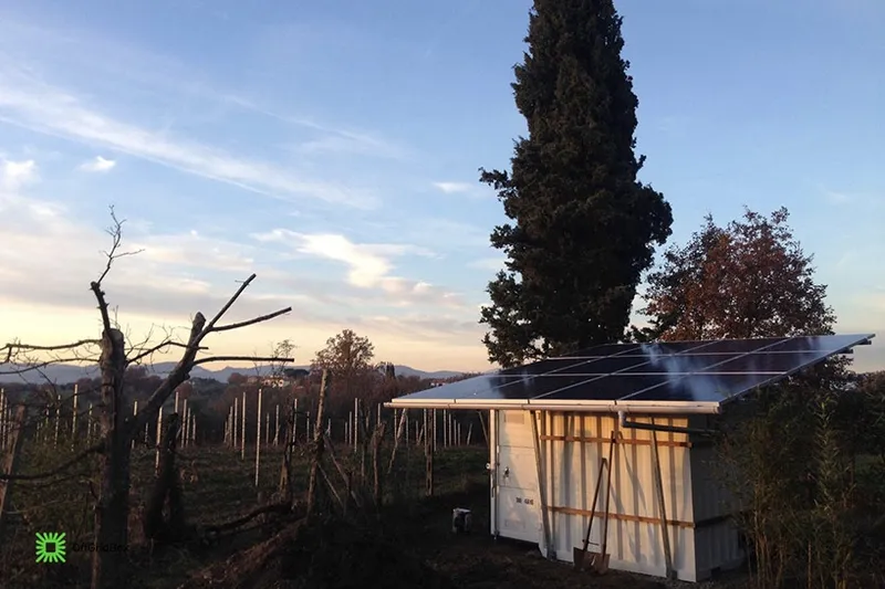 Video: Off the grid box brings clean water and power to all... 5