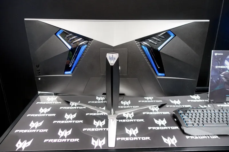The Acer Predator Orion 9000 is an 18-core dream for l33t gamers! 4